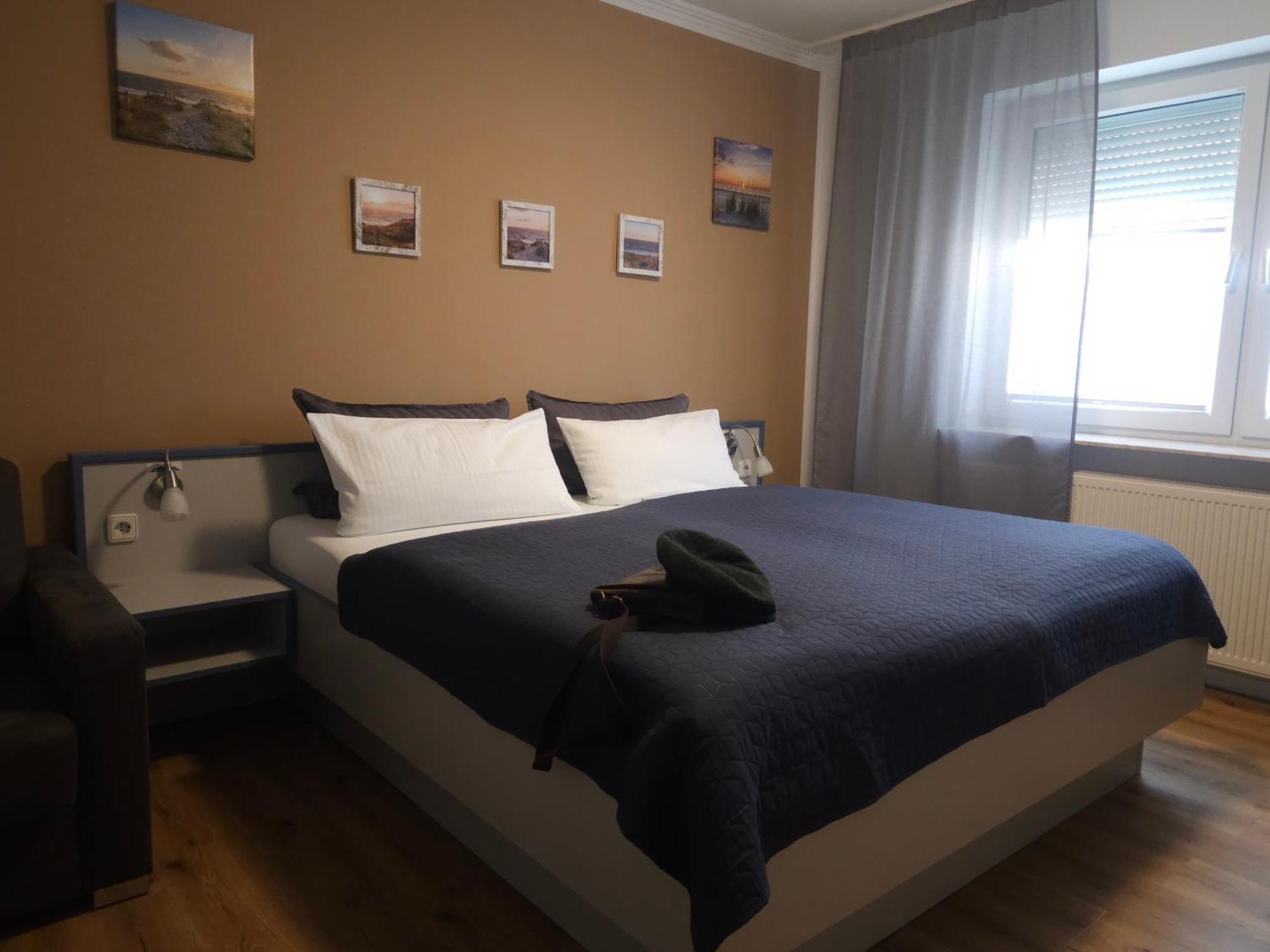 נורדייך Hotel Am Deich מראה חיצוני תמונה